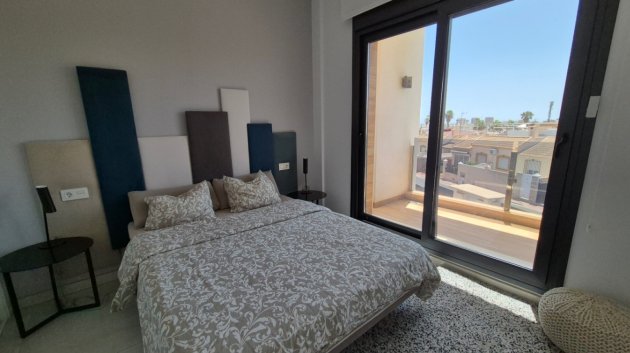 Reventa - Chalets -
Torrevieja - Costa Blanca