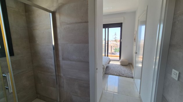 Reventa - Chalets -
Torrevieja - Costa Blanca