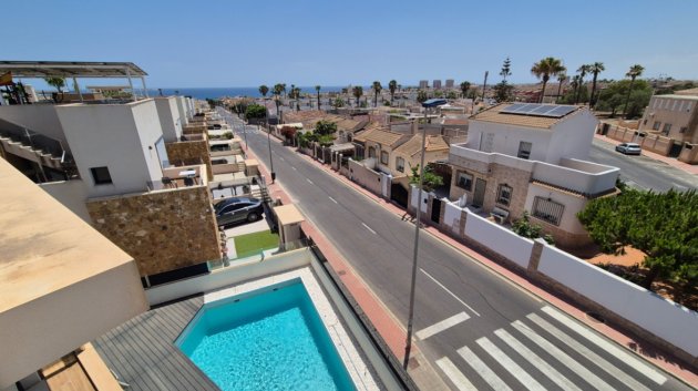 Reventa - Chalets -
Torrevieja - Costa Blanca