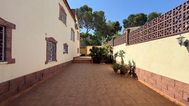 Reventa - Chalets -
Torrevieja - Costa Blanca