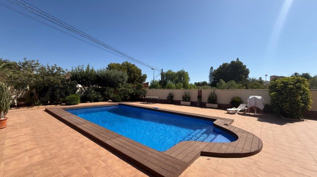 Reventa - Chalets -
Torrevieja - Costa Blanca