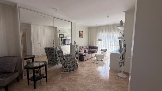 Reventa - Chalets -
Torrevieja - Costa Blanca