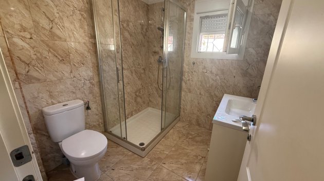 Reventa - Chalets -
Torrevieja - Costa Blanca