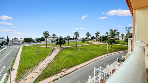Reventa - Apartamentos -
Orihuela Costa - Los Altos *