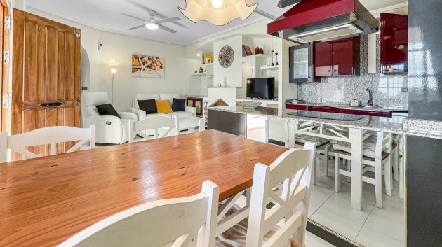 Reventa - Apartamentos -
Orihuela Costa - Los Altos *