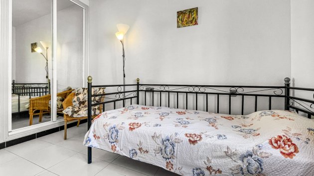 Reventa - Apartamentos -
Orihuela Costa - Los Altos *