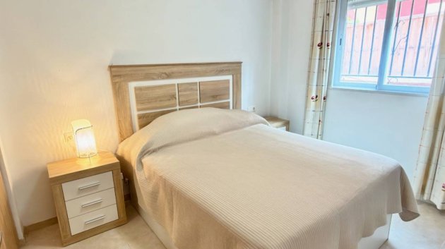 Reventa - Chalets -
Daya Nueva