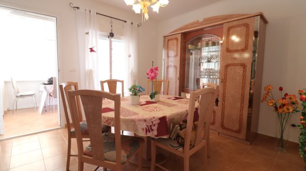Revente - Villa -
Algorfa - Montebello