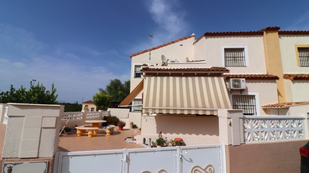 Revente - Villa -
Algorfa - Montebello