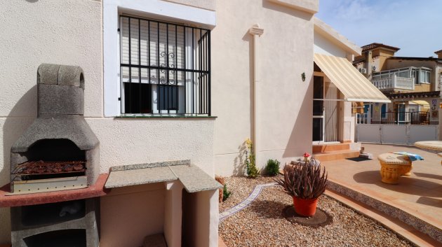 Revente - Villa -
Algorfa - Montebello