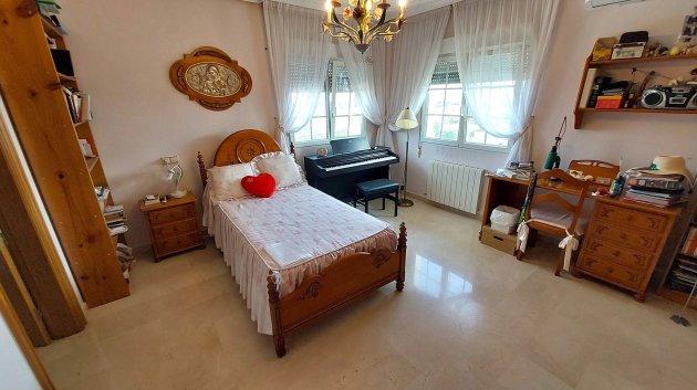 Revente - Villa -
Torrevieja - Los Balcones