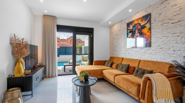 Revente - Villa -
Orihuela Costa - Orihuela