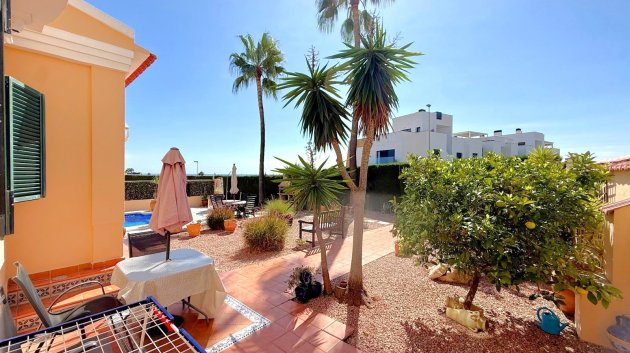 Revente - Villa -
Orihuela Costa - Los Dolses