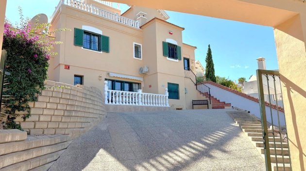 Revente - Villa -
Orihuela Costa - Los Dolses