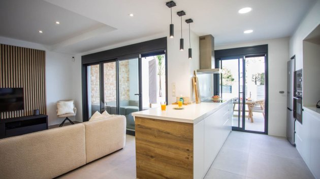 Resale - Villa -
Dolores