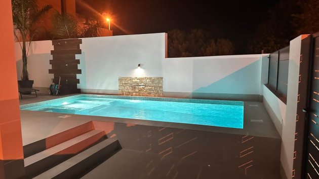 Resale - Villa -
Dolores