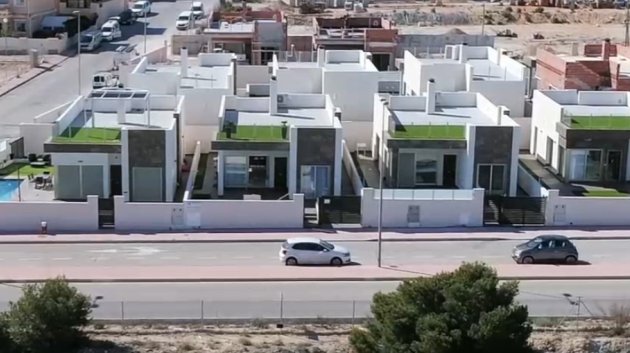 Obra nueva - Chalets -
Orihuela Costa - Orihuela
