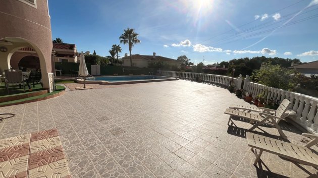 Resale - Villa -
Ciudad Quesada