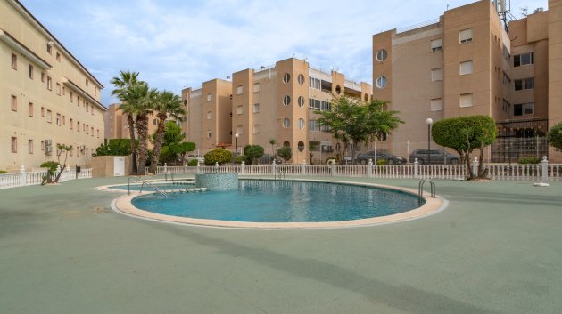 Reventa - Apartamentos -
Torrevieja - La Siesta