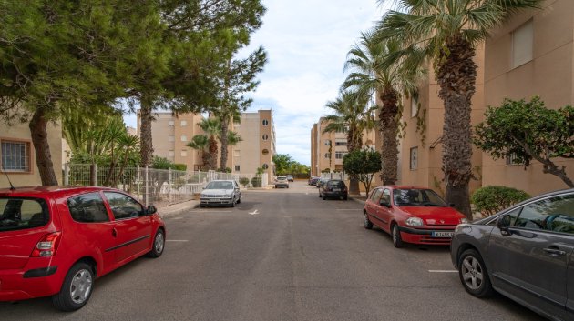 Reventa - Apartamentos -
Torrevieja - La Siesta