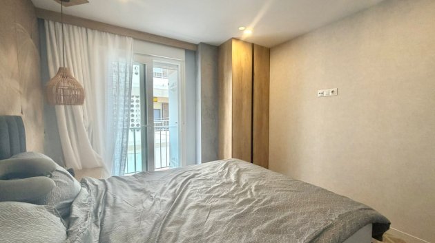Reventa - Apartamentos -
Santa Pola - Gran Playa