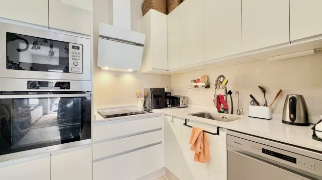 Reventa - Apartamentos -
Torrevieja - Center