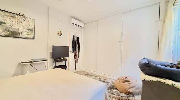 Reventa - Apartamentos -
Torrevieja - Center