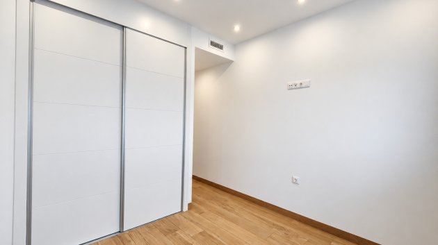 Reventa - Apartamentos -
Torrevieja - Los Balcones