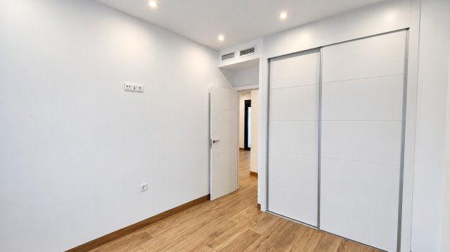 Reventa - Apartamentos -
Torrevieja - Los Balcones