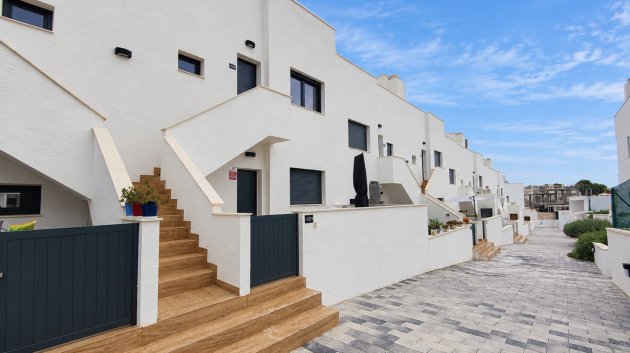 Reventa - Apartamentos -
Torrevieja - Los Balcones