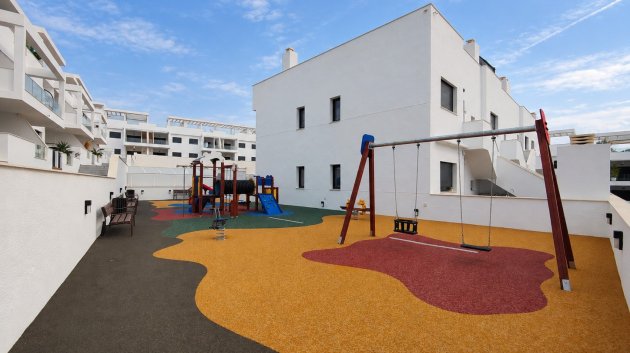 Reventa - Apartamentos -
Torrevieja - Los Balcones