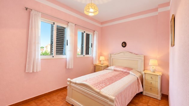 Reventa - Adosado -
Torrevieja