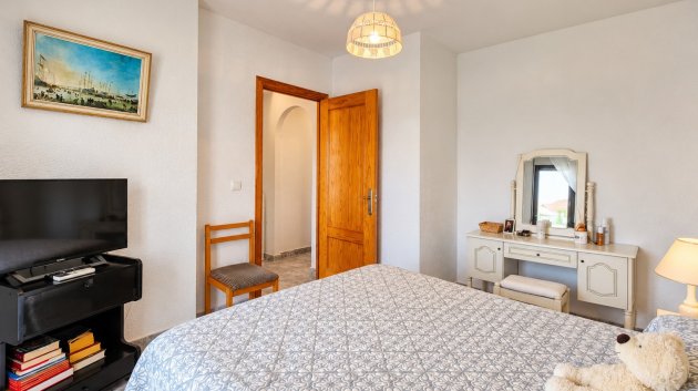 Reventa - Adosado -
Torrevieja