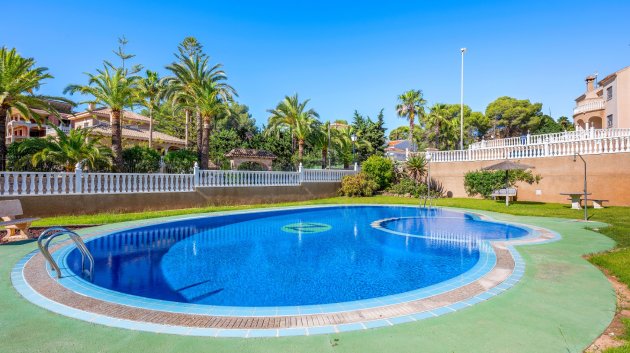 Reventa - Adosado -
Villamartín - Costa Blanca