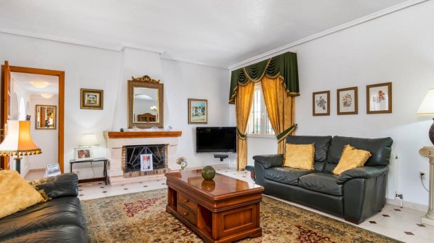 Resale - Villa -
Ciudad Quesada