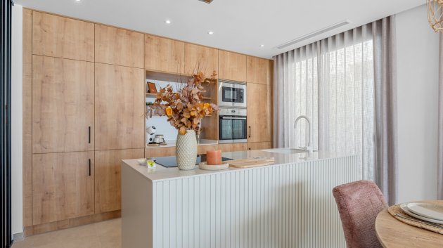 Obra nueva - Chalets -
Dolores