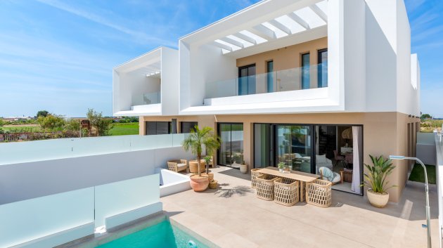 Obra nueva - Chalets -
Dolores