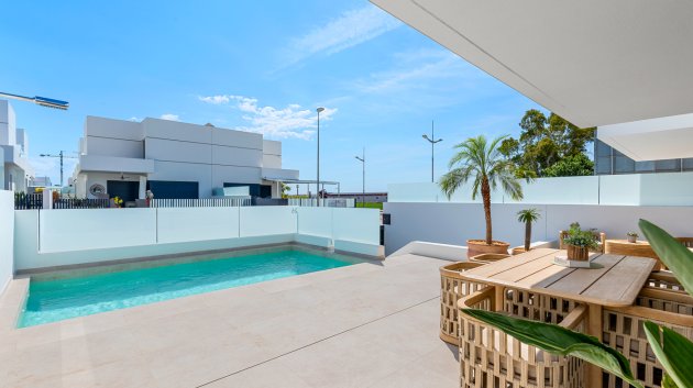 Obra nueva - Chalets -
Dolores