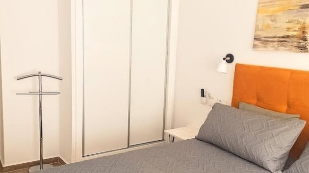 Reventa - Apartamentos -
Torrevieja - Playa del Cura
