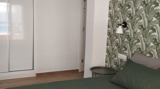 Reventa - Apartamentos -
Torrevieja - Playa del Cura