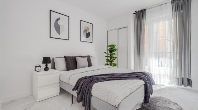 Reventa - Apartamentos -
Torrevieja - Center