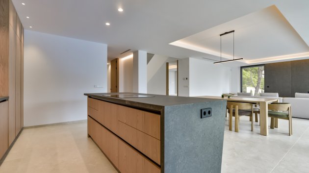 Obra nueva - Chalets -
Altea