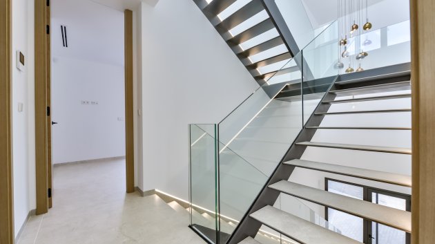 Obra nueva - Chalets -
Altea