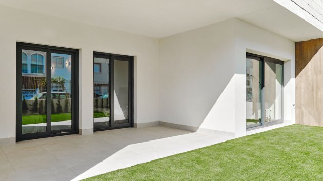 Obra nueva - Apartamentos -
Torrevieja