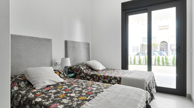 Obra nueva - Apartamentos -
Torrevieja