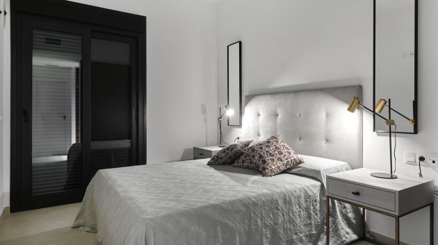 Obra nueva - Apartamentos -
Torrevieja