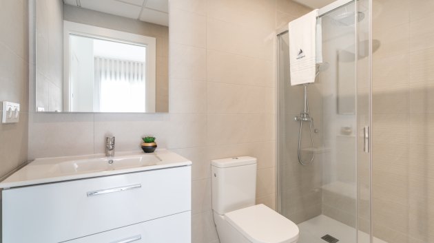 Obra nueva - Apartamentos -
Torrevieja