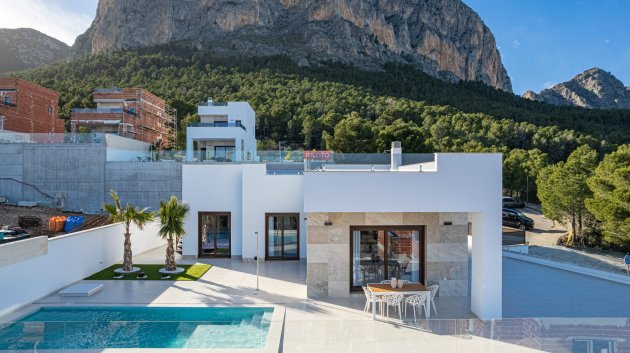 Obra nueva - Chalets -
Polop