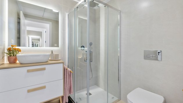 Obra nueva - Apartamentos -
Torrevieja