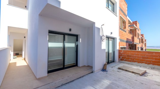 Obra nueva - Apartamentos -
Torrevieja